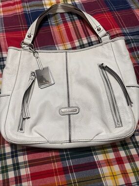 b. makowsky White Leather Zip-Accent Shoulder Bag